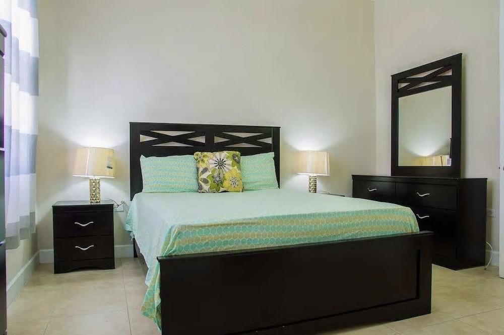 New Kingston Guest Apt At Sonoma Estate Buitenkant foto